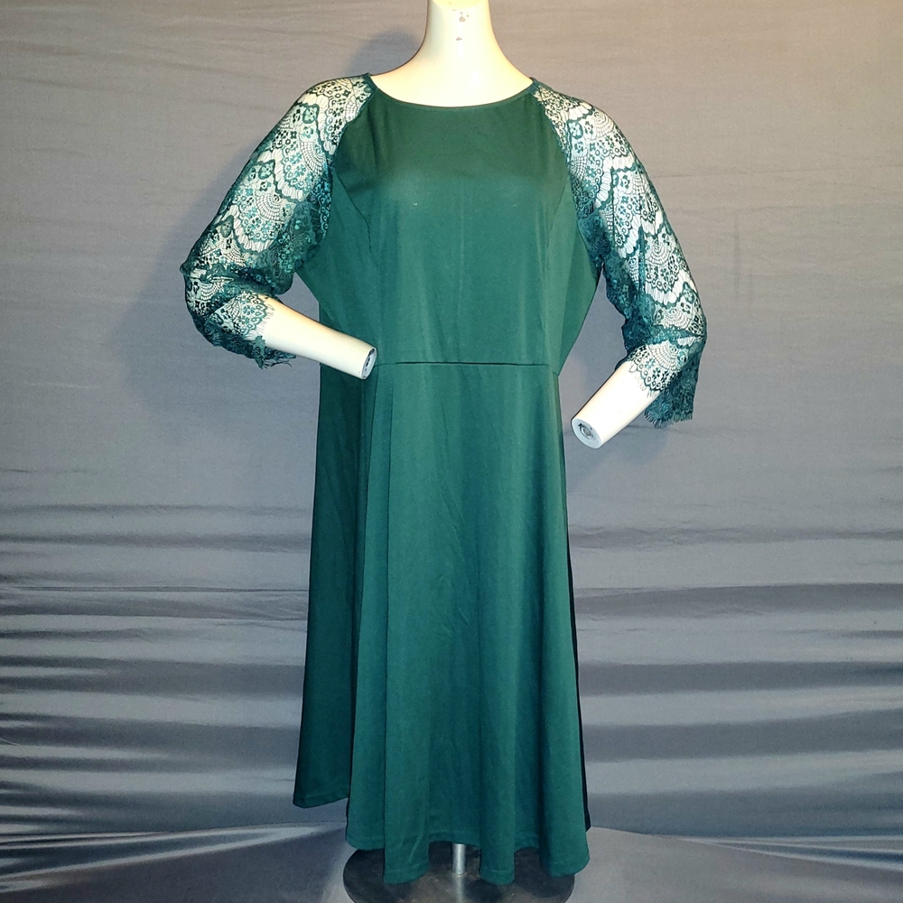 Green Lace Sleeve Dress